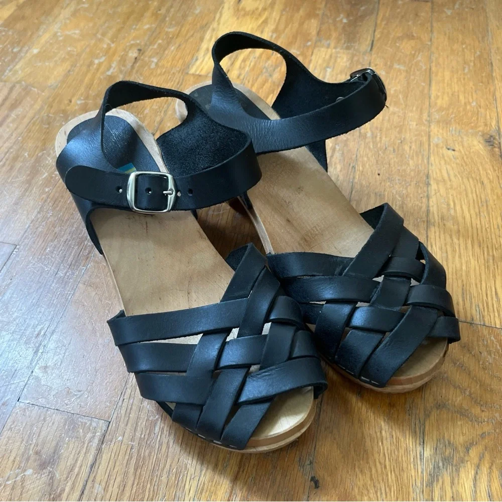MIA Bety Black Leather Strappy Clog Sandals - Picture 1 of 5